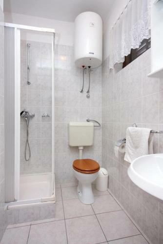Apartment Biograd Na Moru 5845a