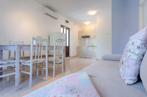 Apartment Dijana Podstrana