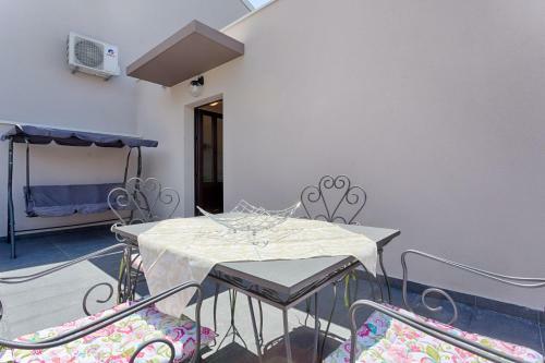 Apartment Dijana Podstrana