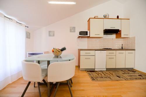 Apartments Basioli