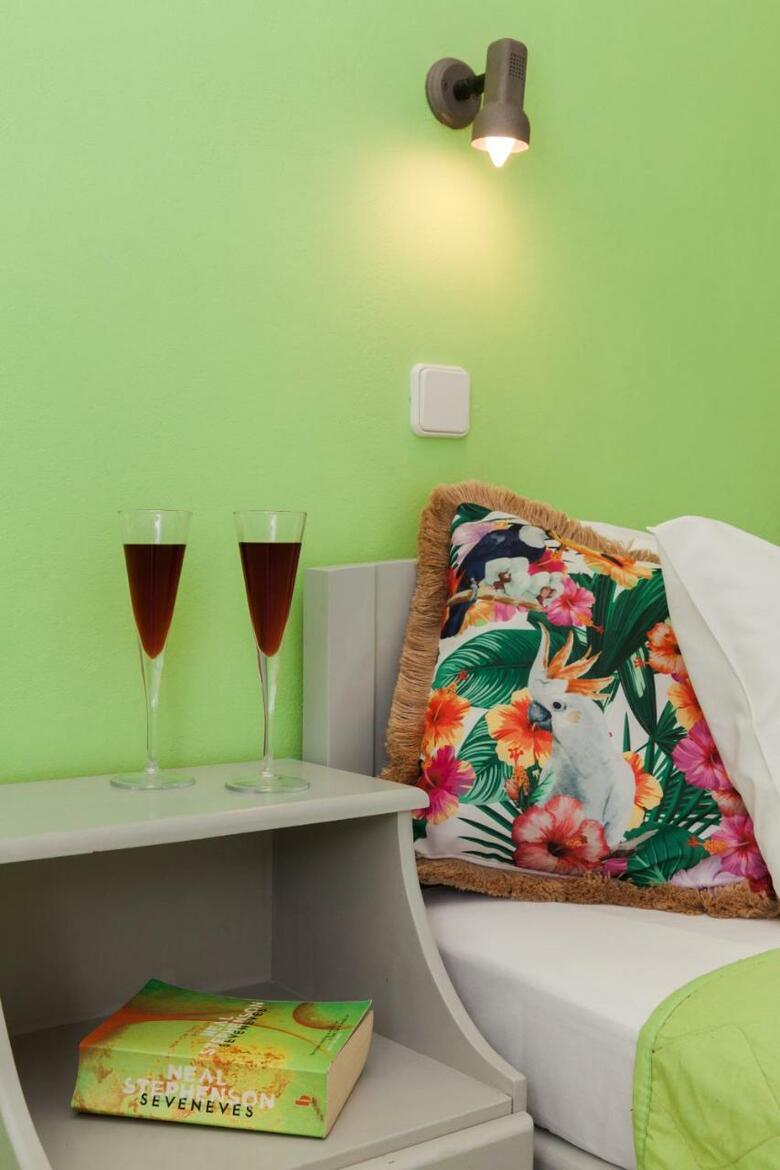 Hotel Cosmopol Studios