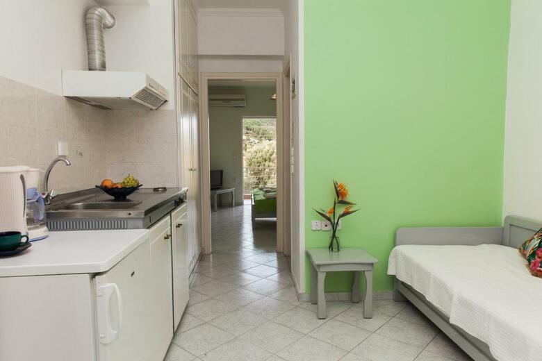 Hotel Cosmopol Studios