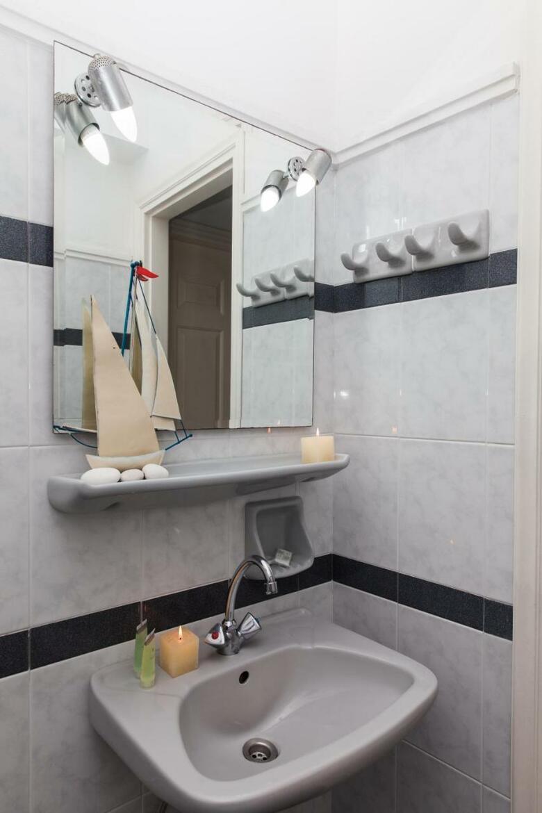 Hotel Cosmopol Studios