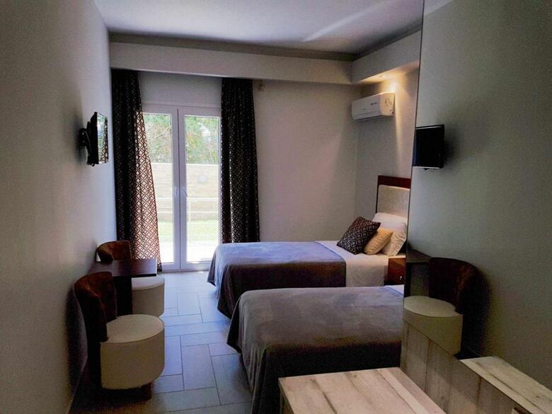 Hotel Chryssi Akti