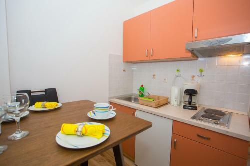 Hostal Apartments Matea