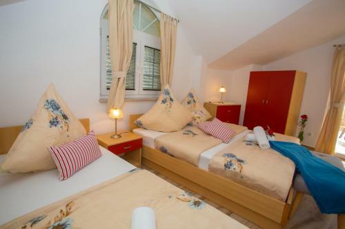 Hostal Apartments Matea