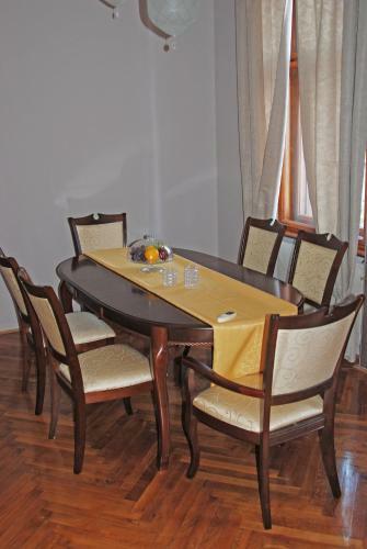 Apartment Mira