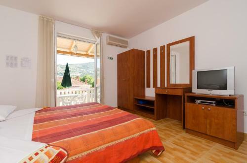 Apartments Kusalo