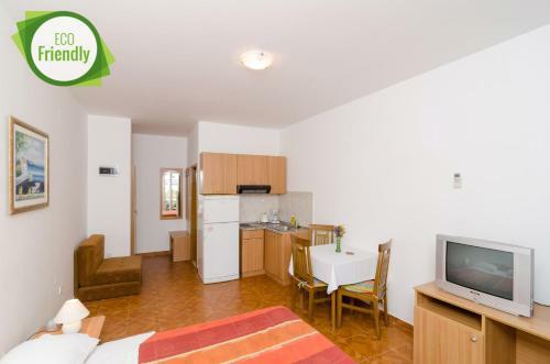 Apartments Kusalo