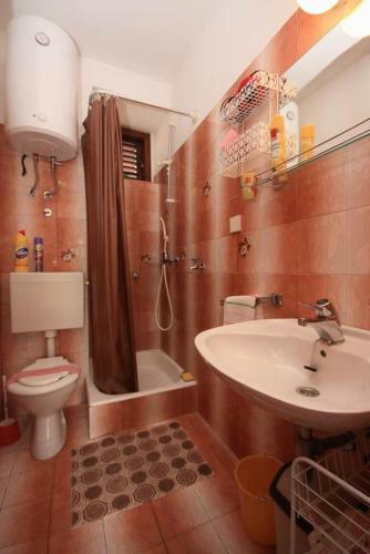 Apartment Milna 5242b