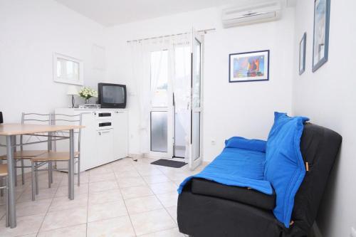 Apartments With A Parking Space Hvar - 8791