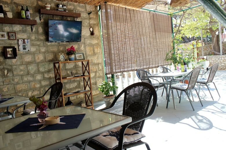 Hostal Pansion Ivan & Ivana