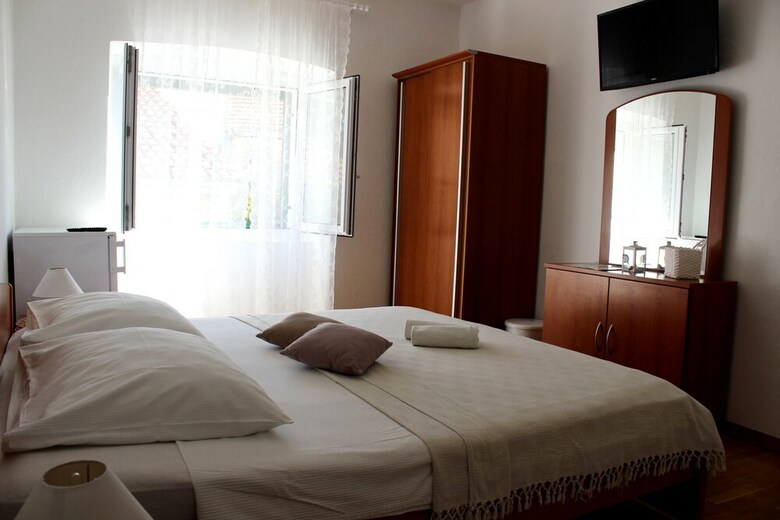 Hostal Pansion Ivan & Ivana