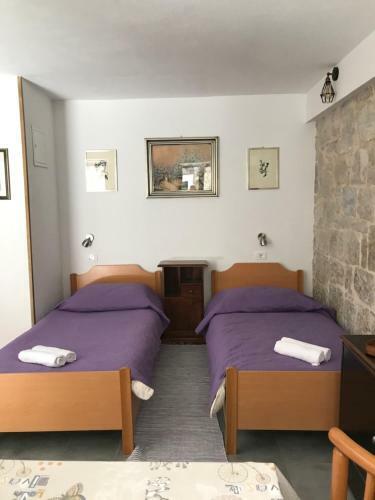 Hostal Guesthouse Luna