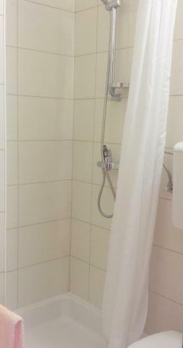 Hostal Rooms Krni?