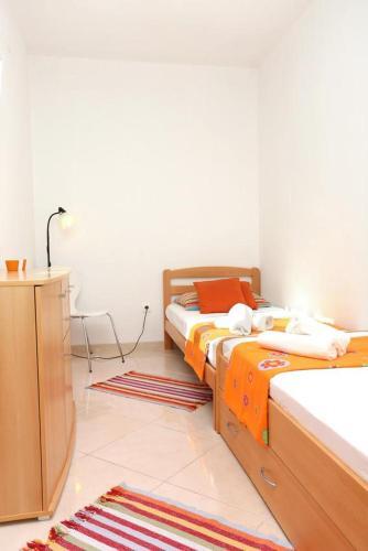 Apartment Seget Vranjica 10328a