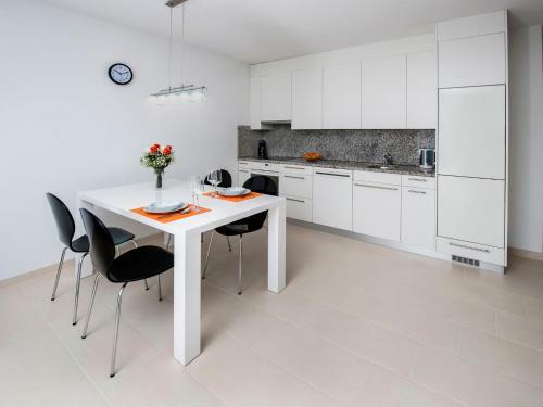 Apartments Anamar