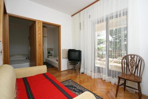 Apartment Selce 5565b