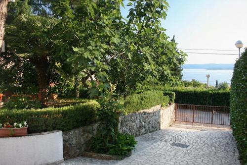 Apartment Selce 5565b