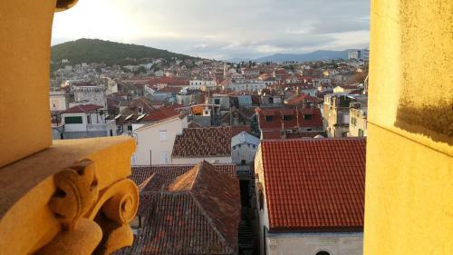 Hostal Old Town & Ela Place