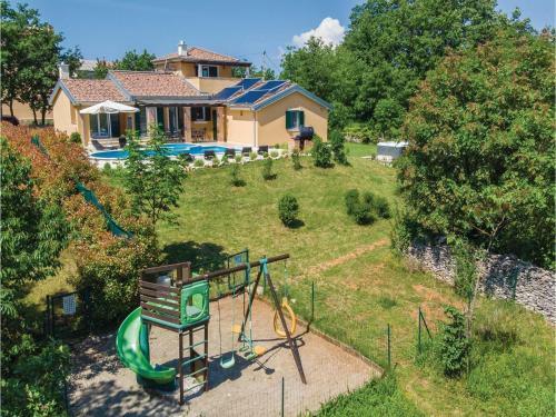 Holiday Home Rezanci III