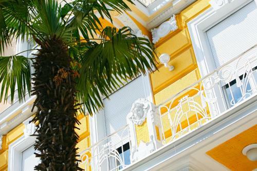 Hotel Bristol By Ohm Group