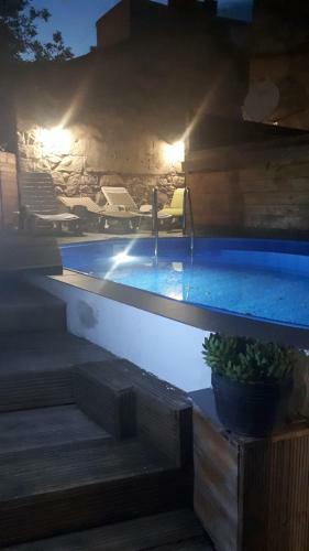 Hostal Elena Rooms