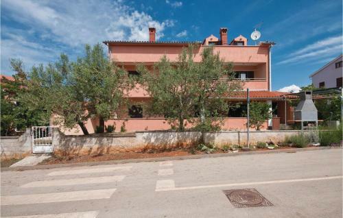 Apartment Fazana With Fireplace 03