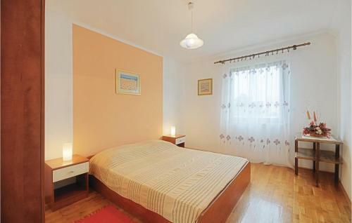 Apartment Fazana With Fireplace 03