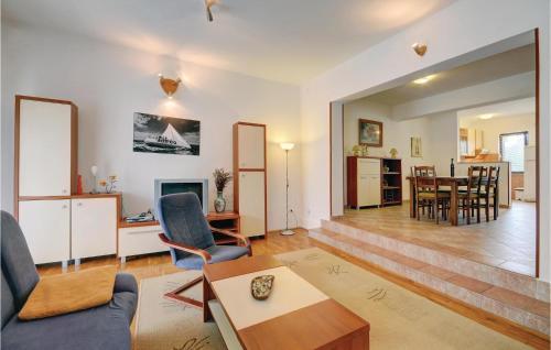 Apartment Fazana With Fireplace 03