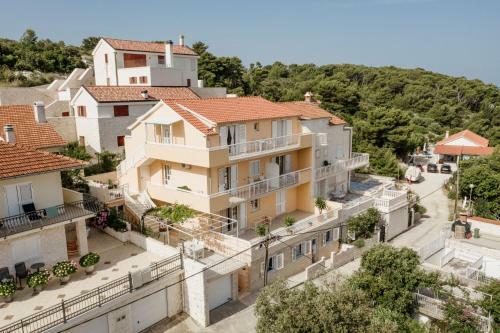 Apartments Sunny Elza