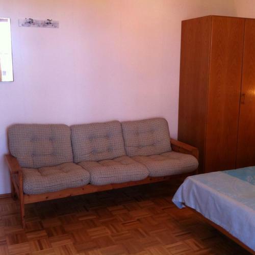 Apartments And Rooms With A Swimming Pool Novigrad - 11242