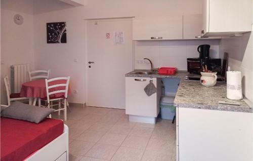 One-bedroom Apartment Koromacno With Sea View 02