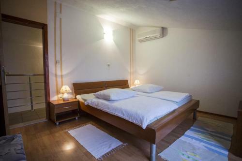 Apartment Rogoznica 2669c