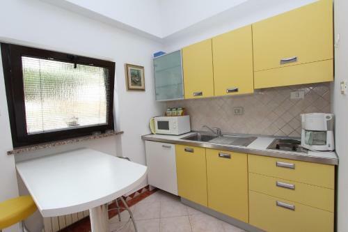Hostal Apartments Villa Buric