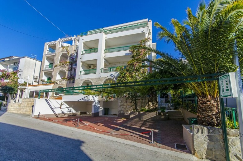 Apartments Ana