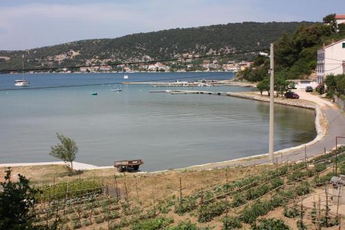 Apartment Supetarska Draga - Donja 2001b