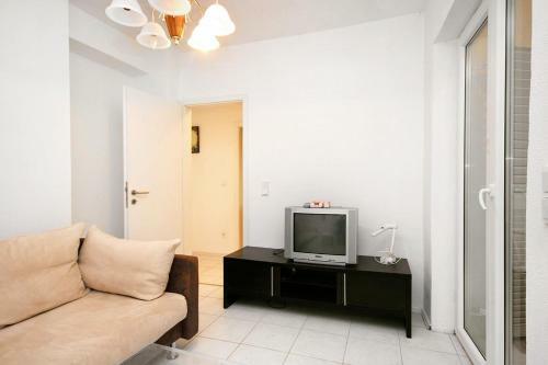 Apartments By The Sea Drasnice (makarska) - 6051
