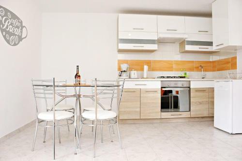 Apartment Ada