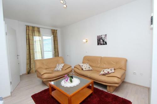 Hostal Rooms And Apartments Sally