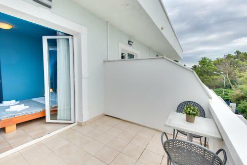 B&B Galija