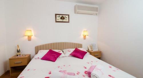 Hostal Rooms Radic