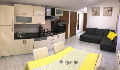 Hostal Apartmani ?u?i?