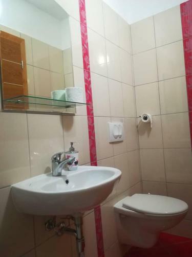 Hostal Rooms Ana
