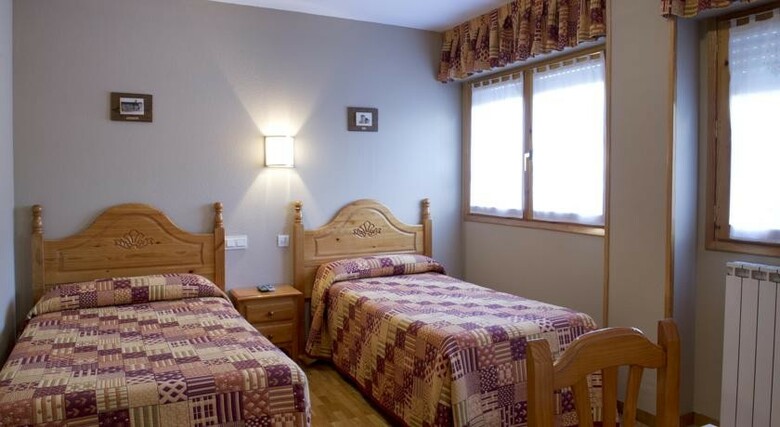 Hostal Valle De Tena