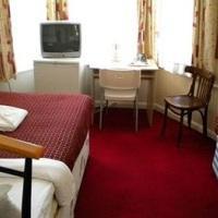London Grove Hotel