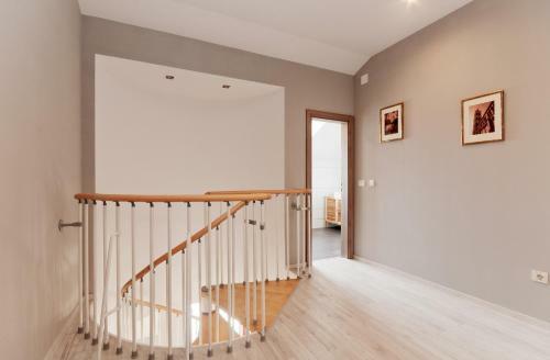 Ravelin Apartments
