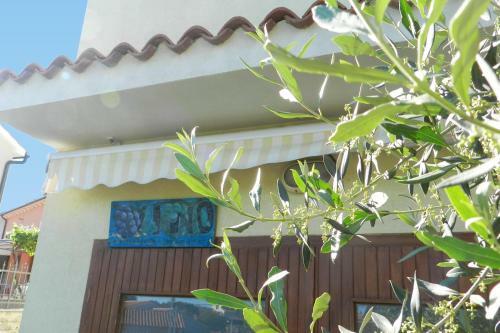 Mata Apartments