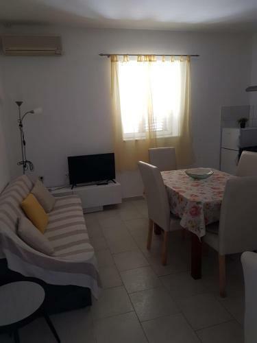Apartments Rada