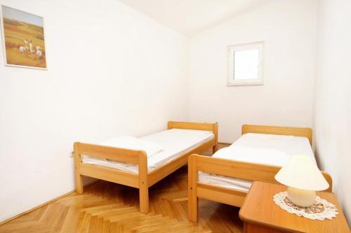 Apartments With A Parking Space Baska Voda (makarska) - 6057